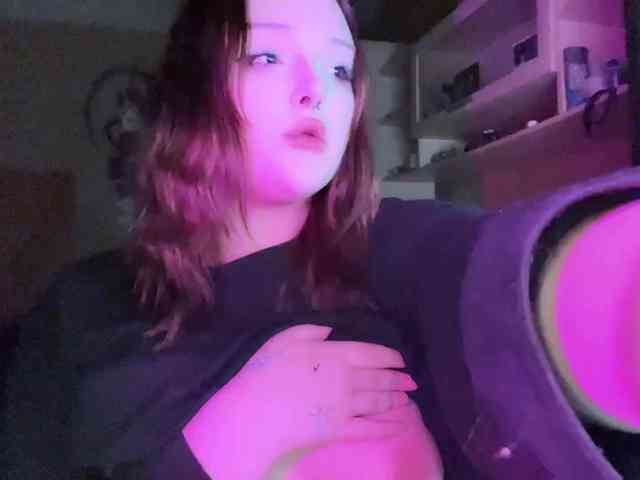 skrepkapvvp Live Webcam on BongaCams