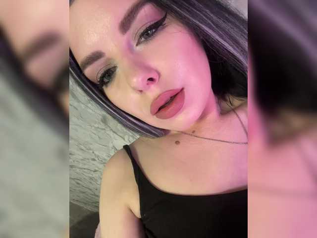 Nata17-1's BongaCams show and profile