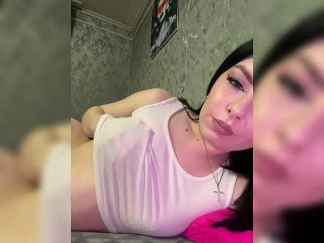 Nata17-1's BongaCams show and profile