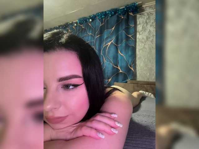 Nata17-1's BongaCams show and profile