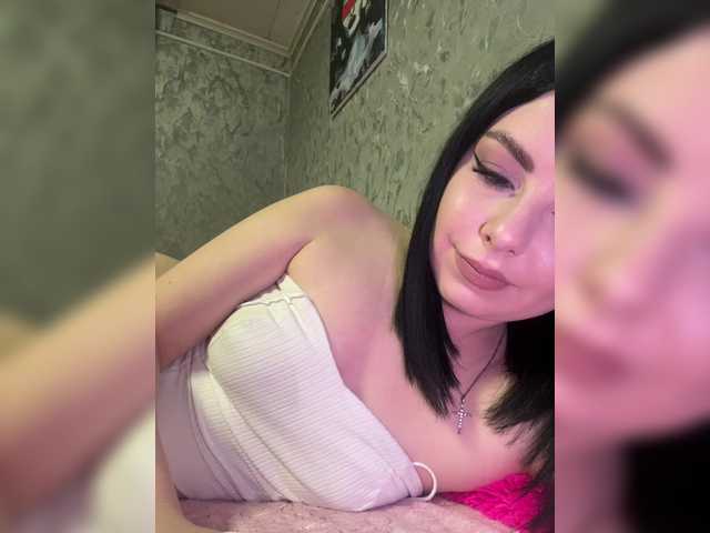 Nata17-1 live cam profile