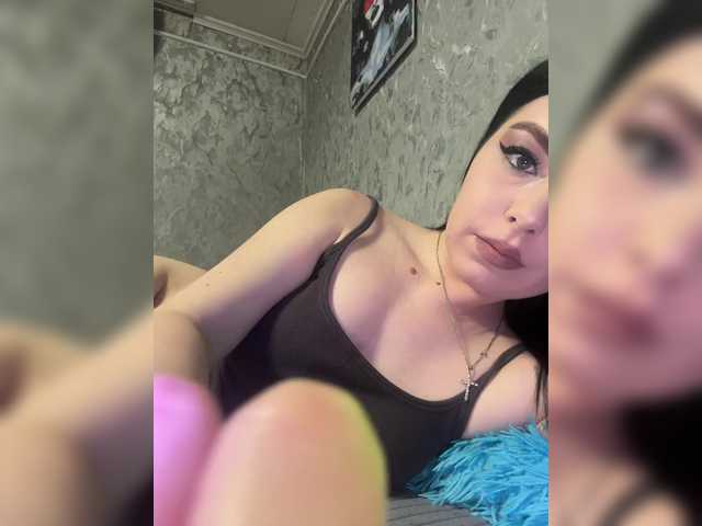 Nata17-1's BongaCams show and profile