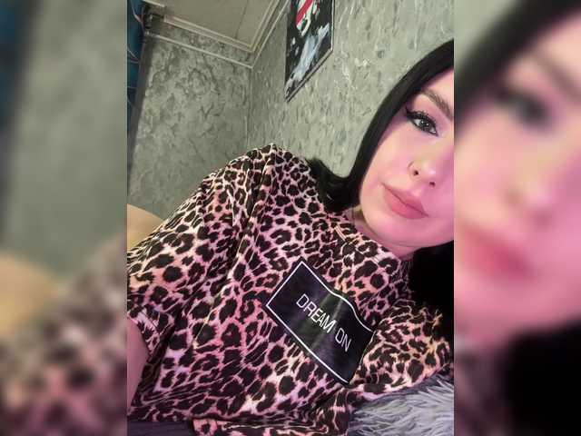 Nata17-1's BongaCams show and profile