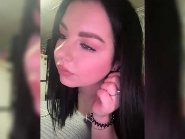 Nata17-1's BongaCams show and profile