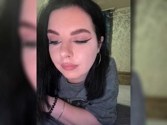 Nata17-1's BongaCams show and profile