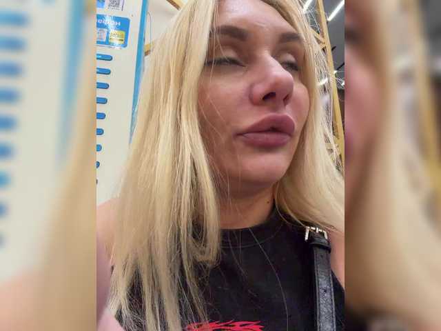 Tvoyasamka77's BongaCams show and profile