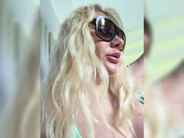 Tvoyasamka77's BongaCams show and profile