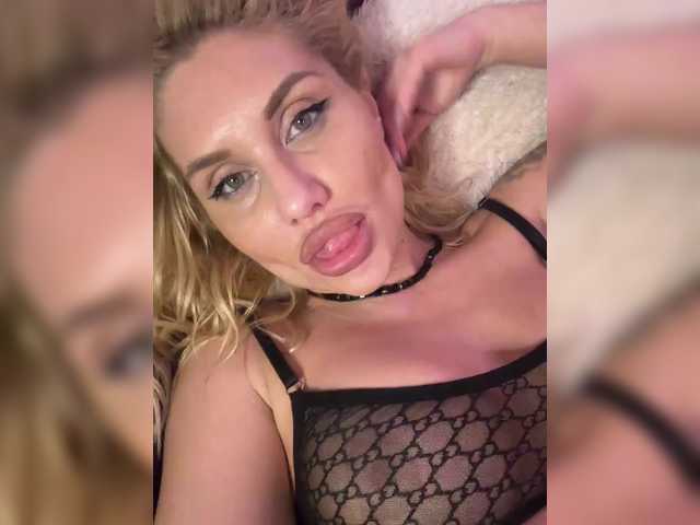 Tvoyasamka77's BongaCams show and profile