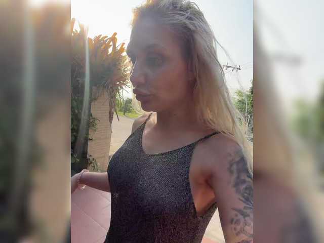 Tvoyasamka77's BongaCams show and profile