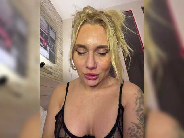 Tvoyasamka77's BongaCams show and profile