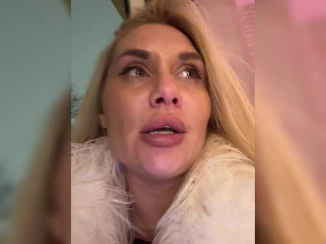 Tvoyasamka77's BongaCams show and profile