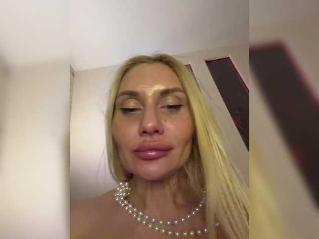 Tvoyasamka77's BongaCams show and profile