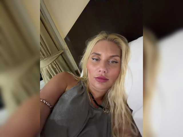 Tvoyasamka77's BongaCams show and profile