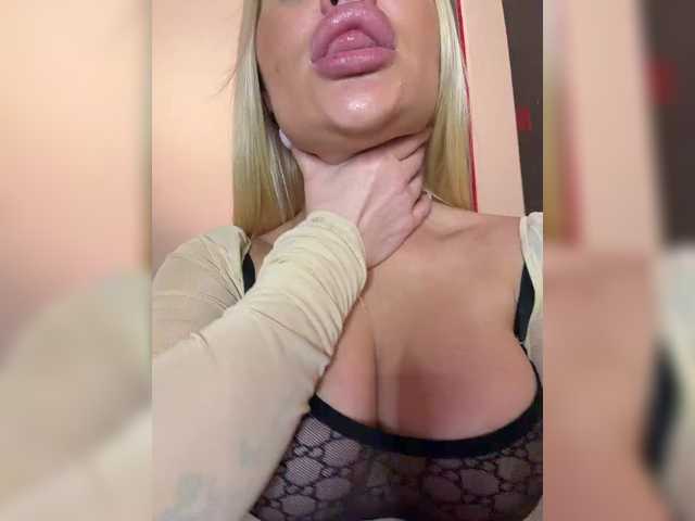 Tvoyasamka77's BongaCams show and profile