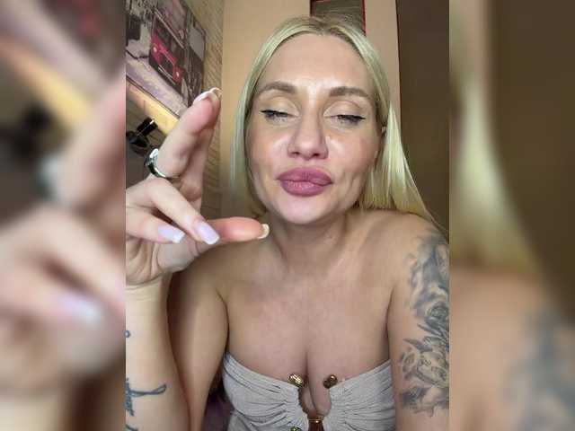 Tvoyasamka77 from BongaCams is Freechat