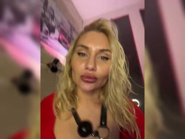 Tvoyasamka77's BongaCams show and profile