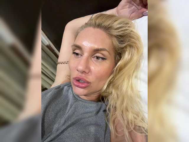 Tvoyasamka77's BongaCams show and profile