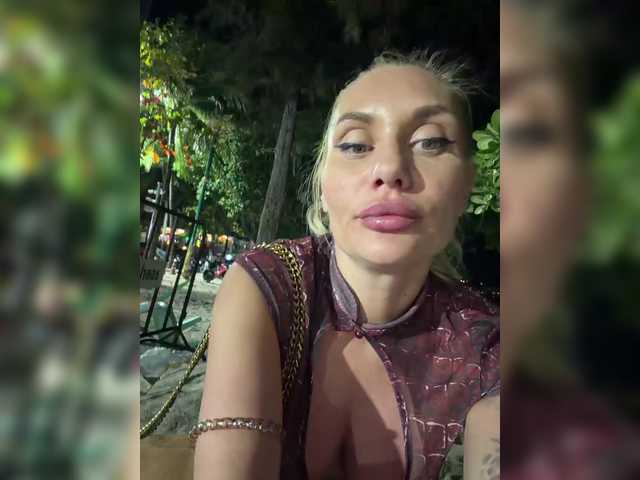 Tvoyasamka77's BongaCams show and profile