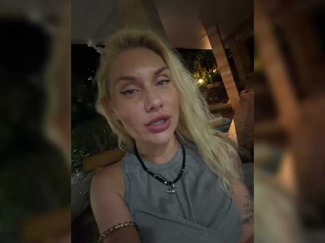 Tvoyasamka77's BongaCams show and profile