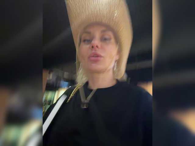 Tvoyasamka77's BongaCams show and profile