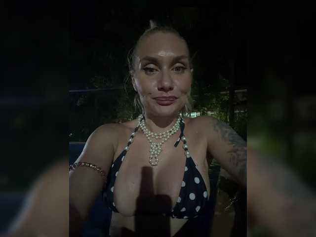 Tvoyasamka77's BongaCams show and profile