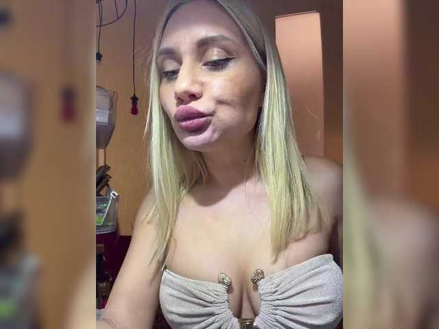 Tvoyasamka77's BongaCams show and profile