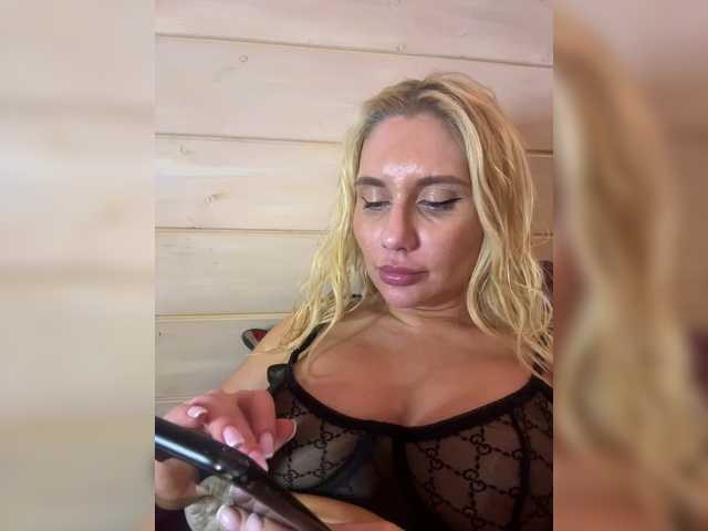 Tvoyasamka77's BongaCams show and profile