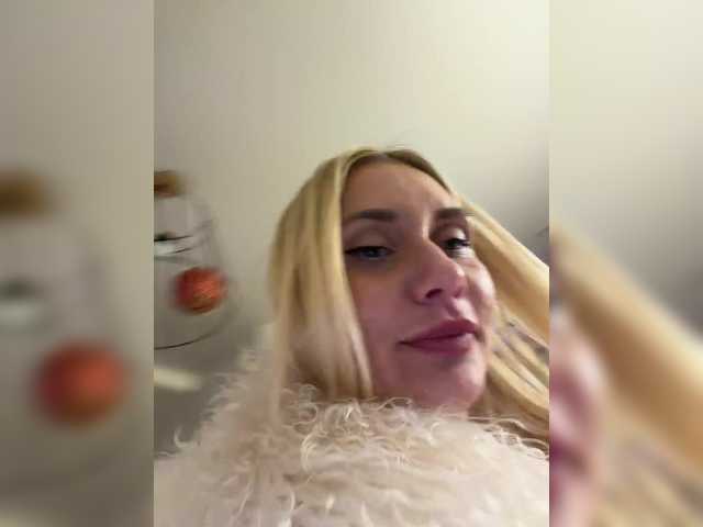 Tvoyasamka77's BongaCams show and profile