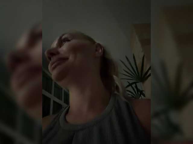 Tvoyasamka77's BongaCams show and profile