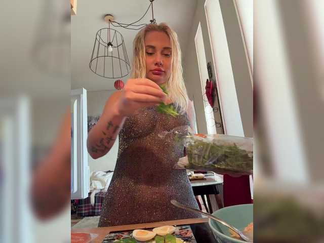 Tvoyasamka77's BongaCams show and profile