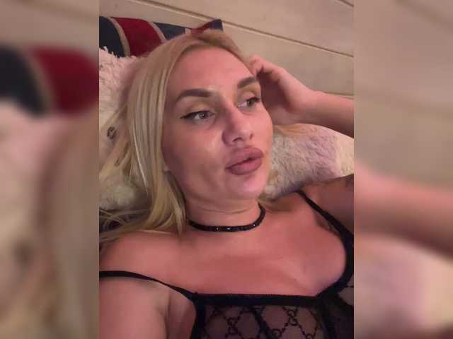 Tvoyasamka77's BongaCams show and profile