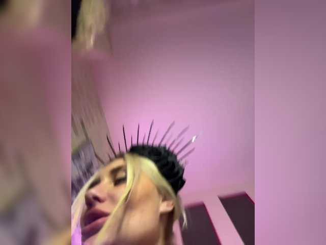 Tvoyasamka77's BongaCams show and profile