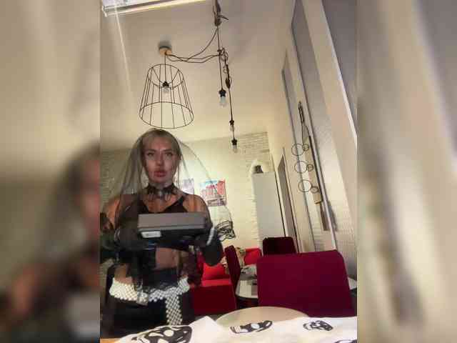 Tvoyasamka77 webcam