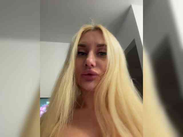 Tvoyasamka77 webcam