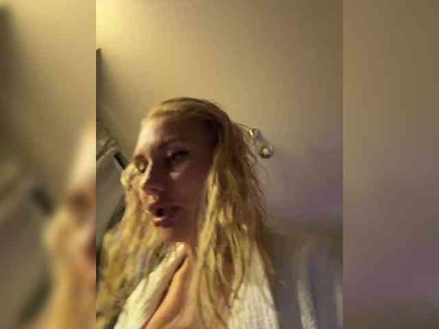 Tvoyasamka77 webcam