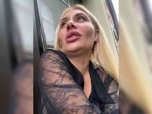 Tvoyasamka77 webcam