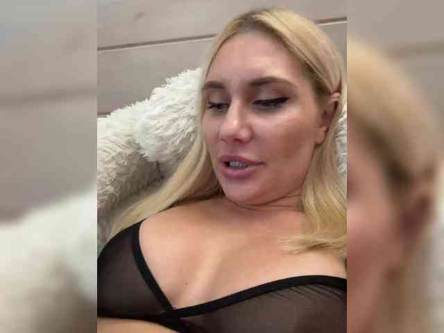 Tvoyasamka77 webcam
