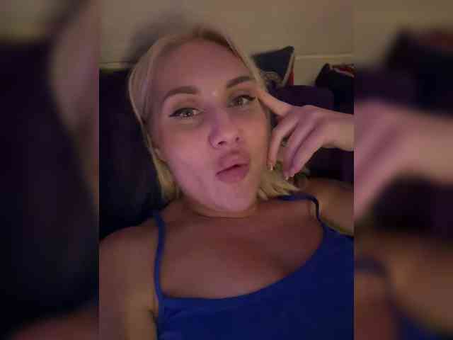 Tvoyasamka77 webcam