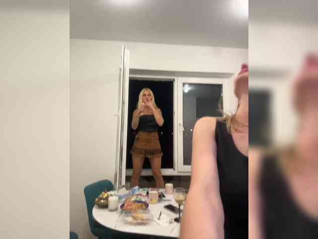 Tvoyasamka77 webcam