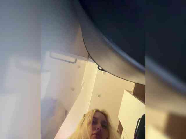 Tvoyasamka77 bongacams