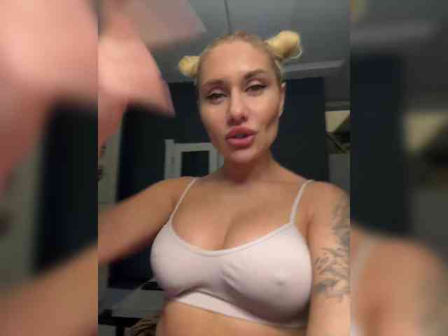 Tvoyasamka77 webcam
