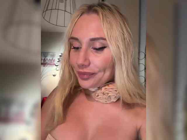 Tvoyasamka77 webcam