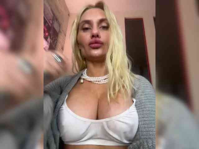 Tvoyasamka77 webcam