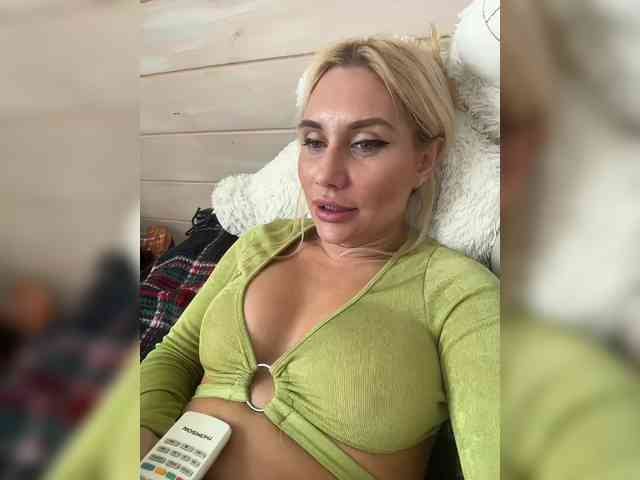 Tvoyasamka77 webcam