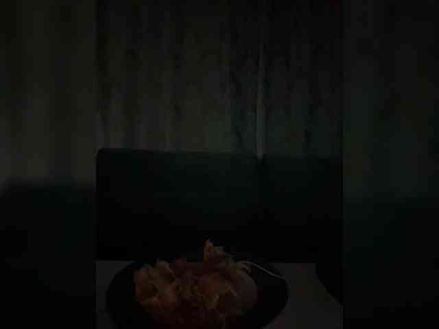 Tvoyasamka77 webcam