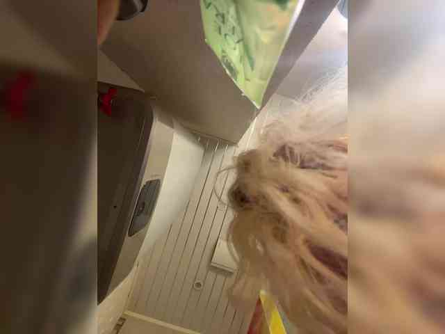 Tvoyasamka77 webcam