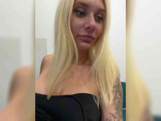 Tvoyasamka77 webcam