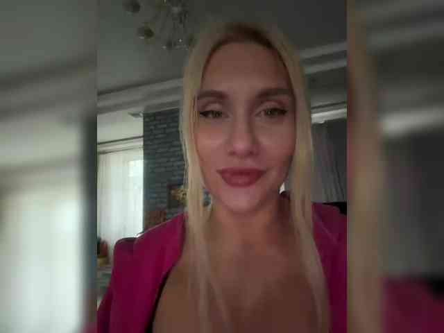 Tvoyasamka77 webcam