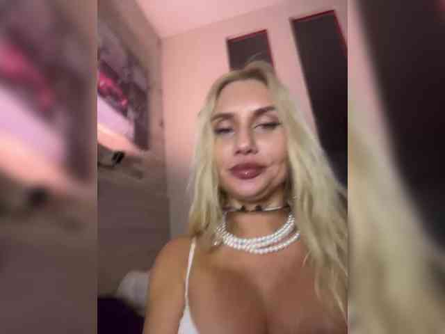 Tvoyasamka77 webcam