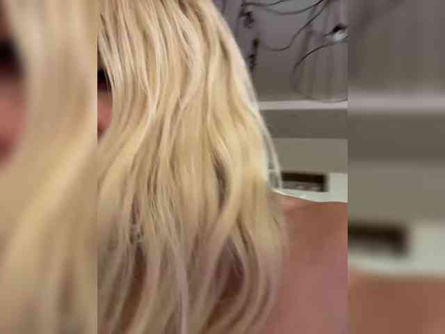 Tvoyasamka77 webcam